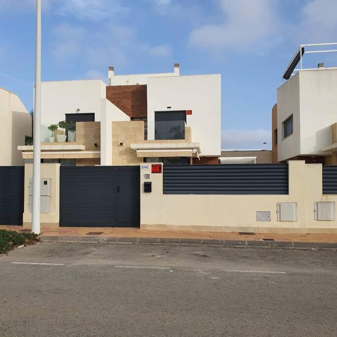 Villa Lisa Haus Mit Eigenem Pool San Pedro del Pinatar Exterior foto